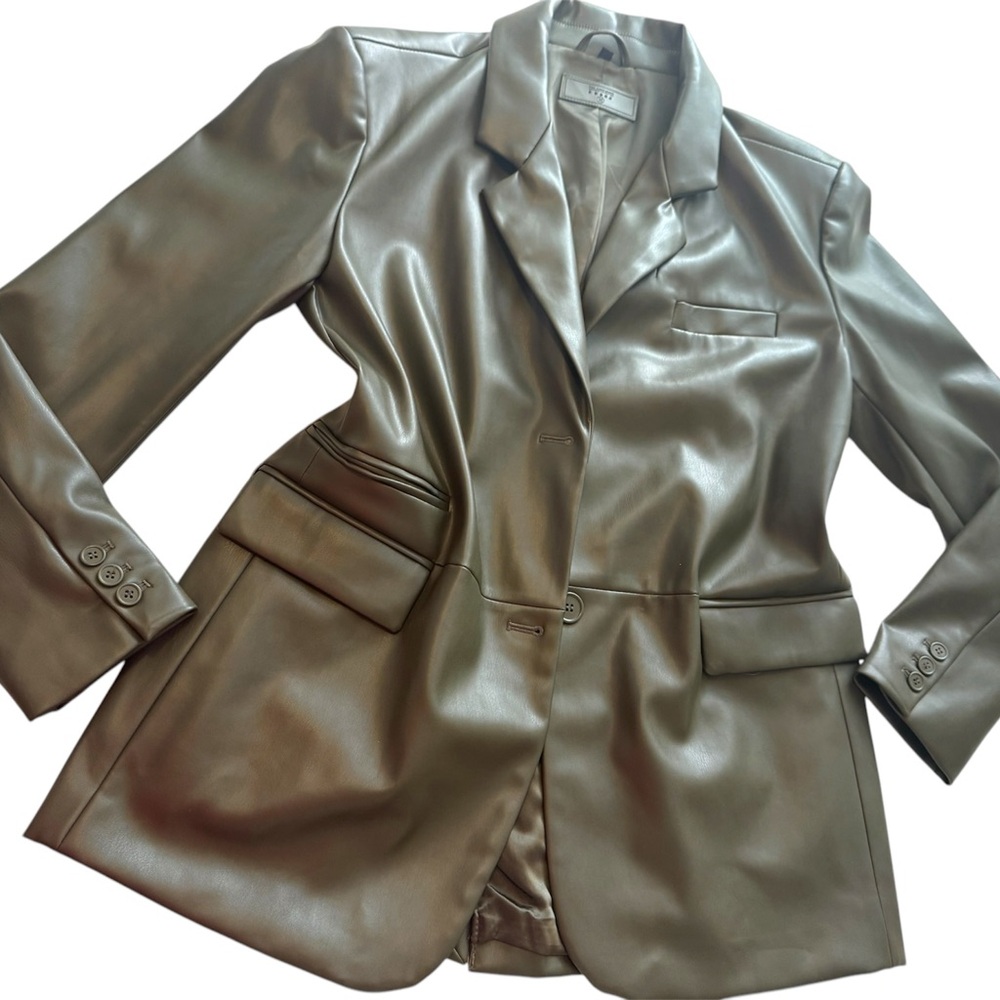 Elegant Olive Green Women's Blazer
